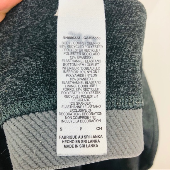 Nike Women's Grey Sports Bra Size Small - Picture 5 of 5